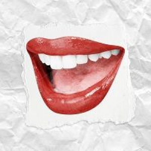 عکس دندان با لبان قرمز زمینه کاغذی